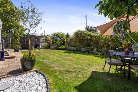 Windermere Crescent, 1-008.JPG