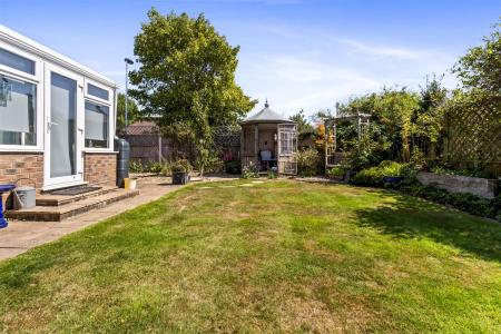 Windermere Crescent, 1-009.JPG