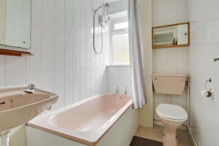 Cedar Court 4-007.JPG