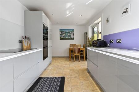 23 Palmerston Avenue-005.JPG