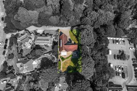 White Gables-003 B&W.jpg