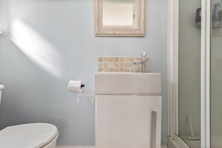 Douglas Avenue, 6-024.JPG