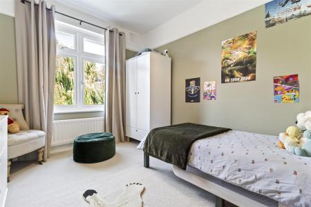 Douglas Avenue, 6-025.JPG