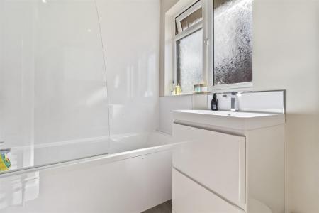 Douglas Avenue, 6-028.JPG