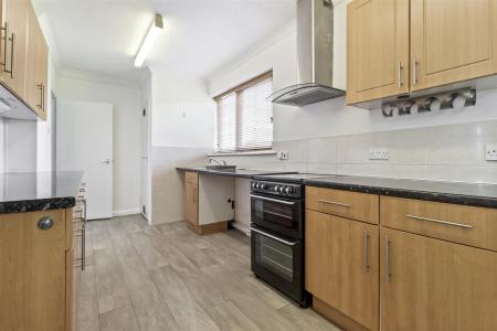 Chatsmore Court, 5_012.JPG