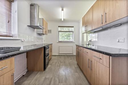 Chatsmore Court, 5_011.JPG