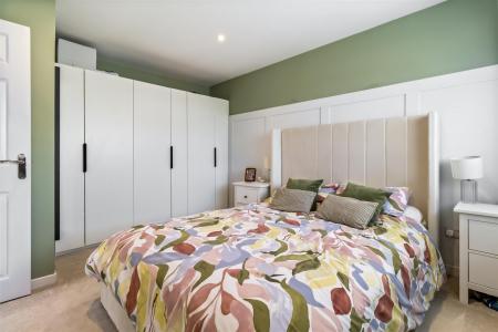 2 Sefton Close_023.JPG