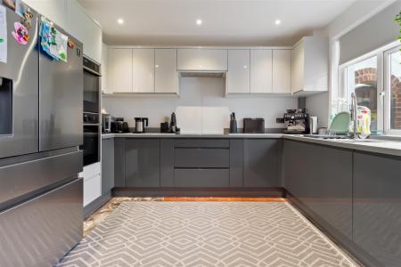 132 St Andrews Road-006.jpg