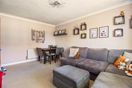 Grenville Ave 12-012.JPG