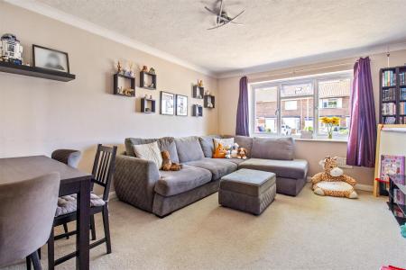 Grenville Ave 12-011.JPG