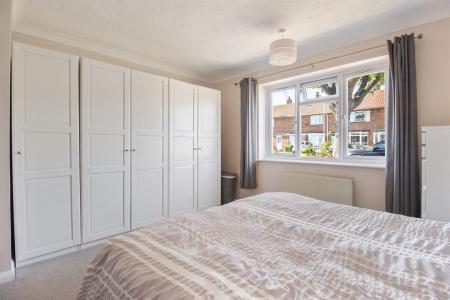 Grenville Ave 12-004.JPG