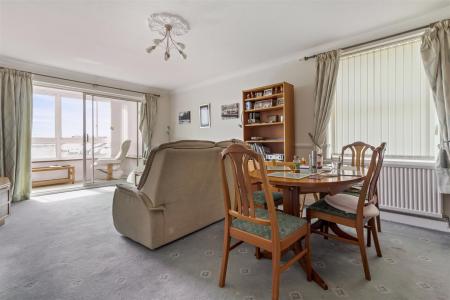 Balcombe Court, 3_010.jpg