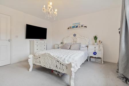 8 Bellflower close-009.jpg