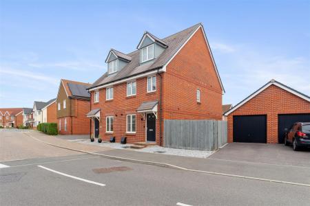 8 Bellflower close-022.jpg