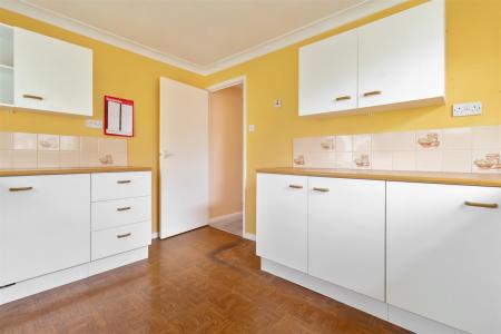 24 Cuckfield Crescent-009.jpg