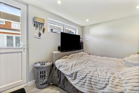 21 Patching Close(23)-021.JPG