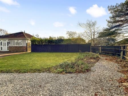 275 Plot Goring Way-010.JPG