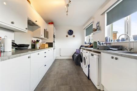 Bramber Court, 9-001.JPG