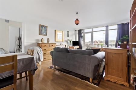 Bramber Court, 9-004.JPG