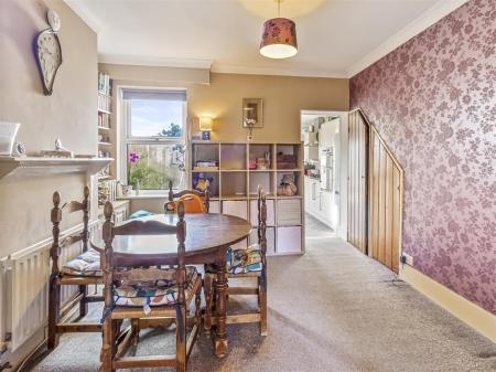 247 Goring road-004.jpg
