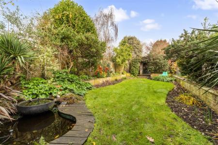 42 Offington Avenue-037.JPG