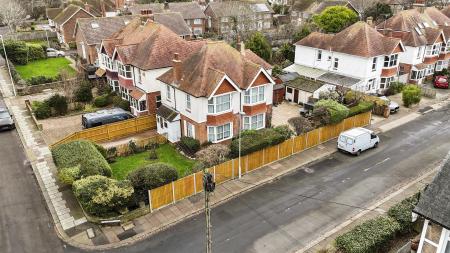 33 Parkfield Road-001.jpg