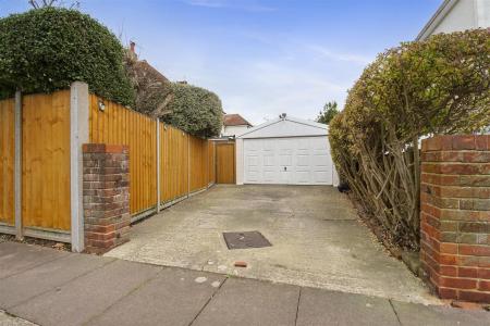 33 Parkfield Road-031.jpg