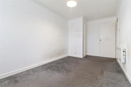 7 Tamar Close-007.JPG