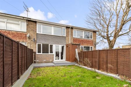 3 Radnor Roads-010.JPG