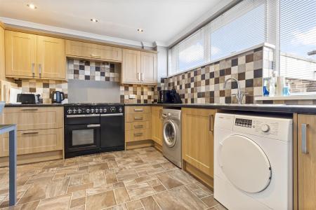 3 Radnor Roads-002.JPG