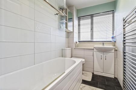 3 Radnor Roads-012.JPG