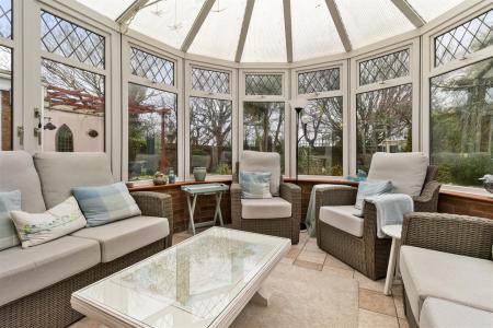 8 West Park Lane-003.JPG