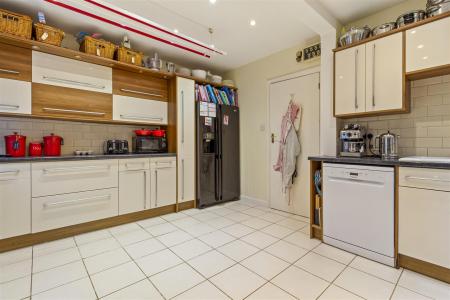 8 West Park Lane-008.JPG