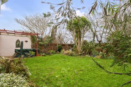 8 West park lane externals-005.JPG