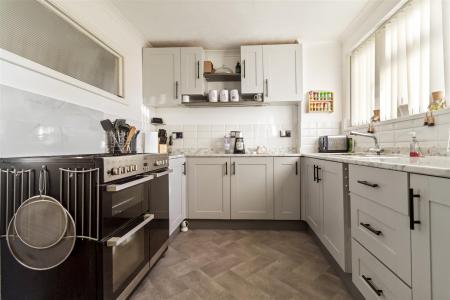 Meadway Court, 47-003.JPG