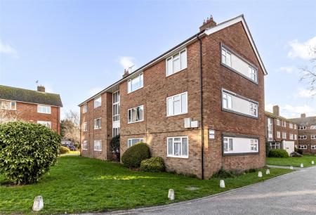 Meadway Court, 47-014(1).JPG