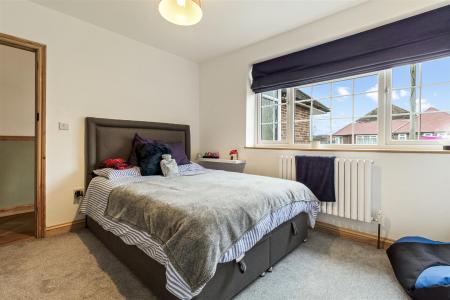 12 A Becket Gardens-007.JPG