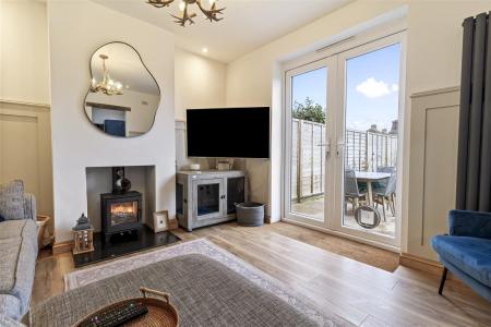 12 A Becket Gardens-010.JPG