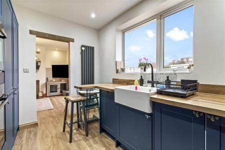 12 A Becket Gardens-012.JPG