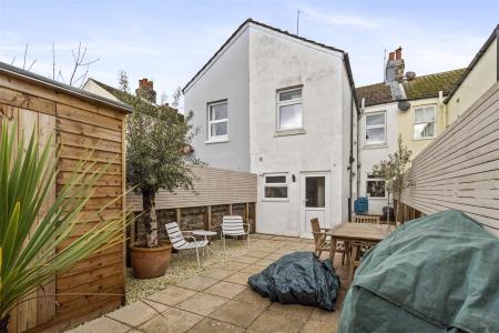 154 Lyndhurst Road-025.JPG