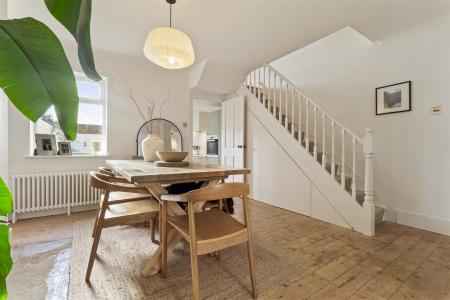 154 Lyndhurst Road-007.JPG