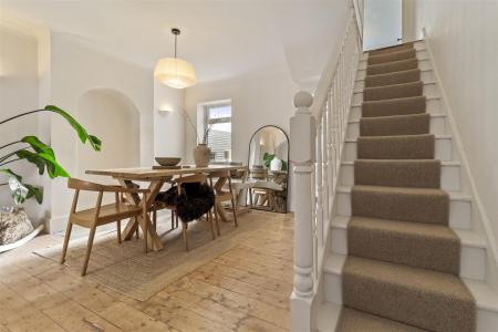 154 Lyndhurst Road-014.JPG