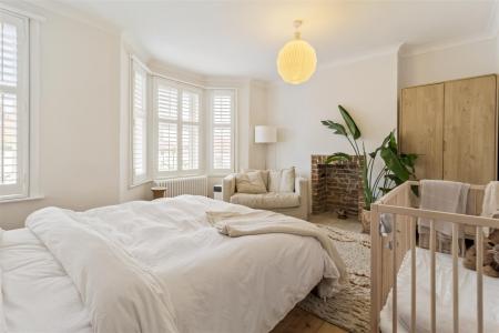 154 Lyndhurst Road-019.JPG