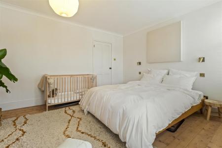 154 Lyndhurst Road-022.JPG