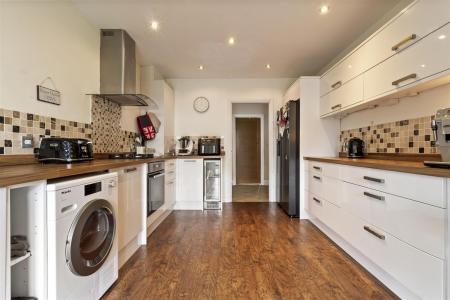 15 Drummond Road-016.JPG