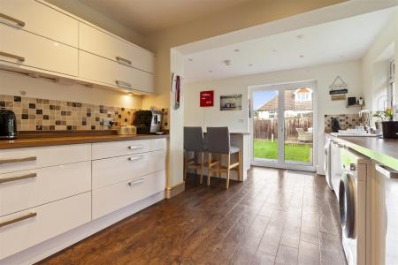 15 Drummond Road-014.JPG