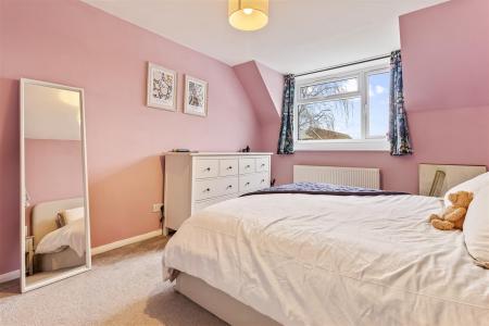 57 Twyford Gardens-017.JPG