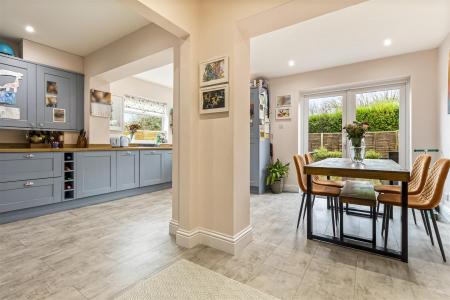 57 Twyford Gardens-010.JPG