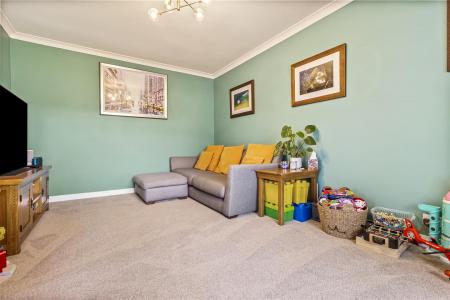 57 Twyford Gardens-001.JPG