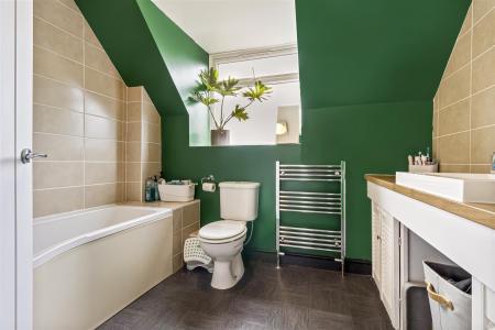 57 Twyford Gardens-012.JPG